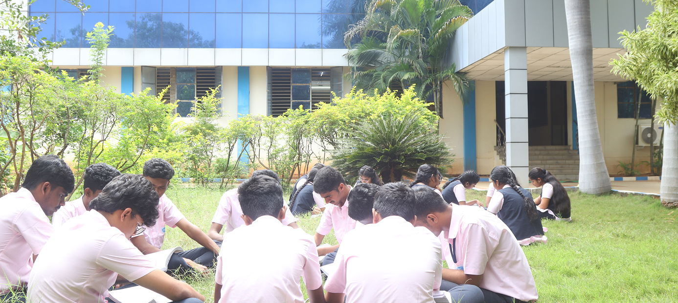 CA and CMA aspirants having an outdoor group study session